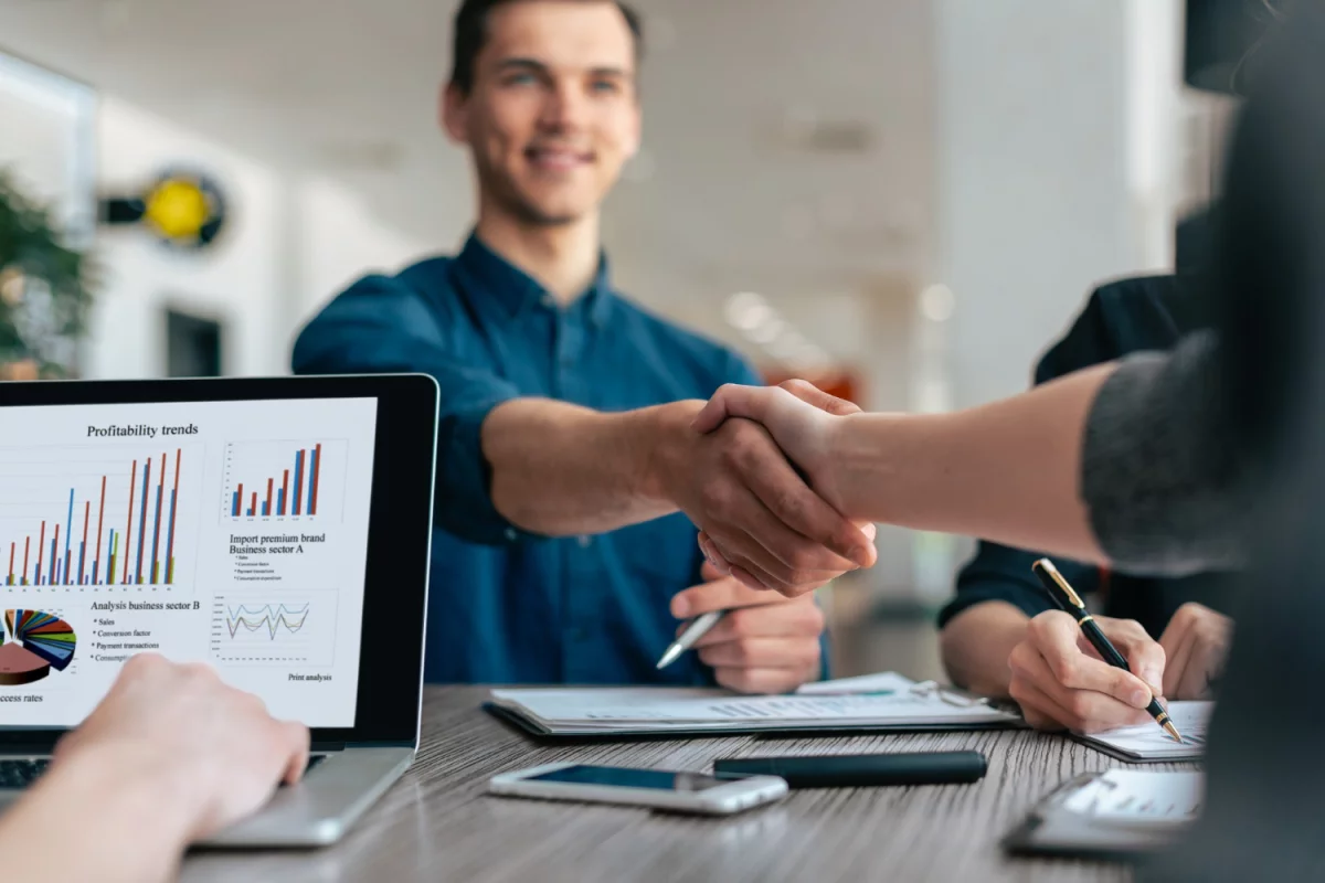 Budowa i wykończenie domu. Kilka słów o kostce